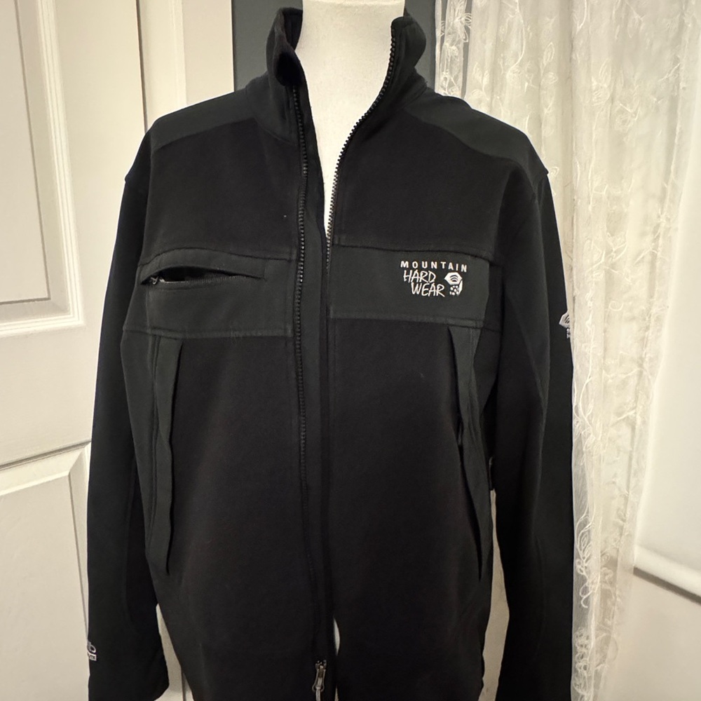 Mountain Hardwear Black Jacket